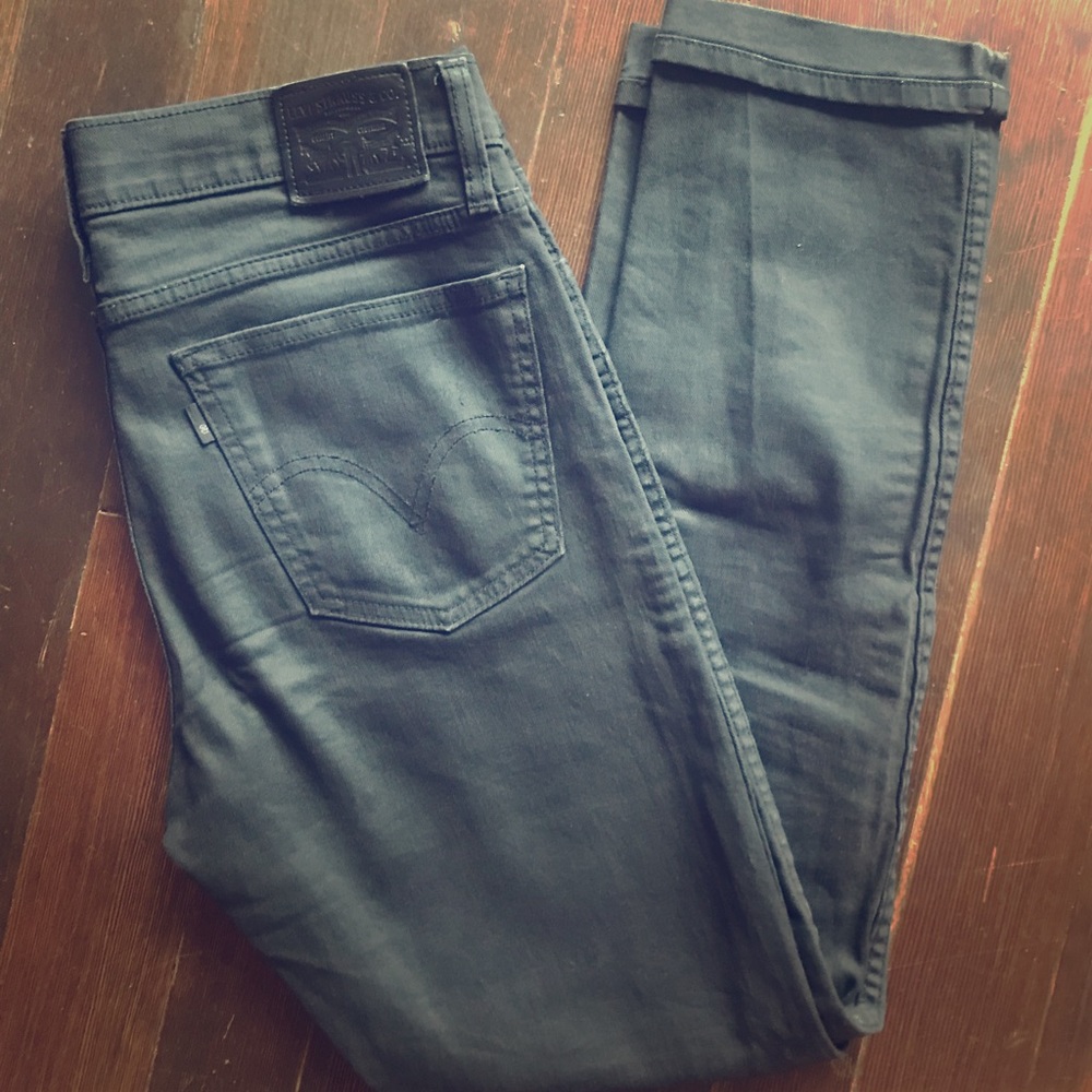 Levi’s 724 High Waisted Straight Leg Pant